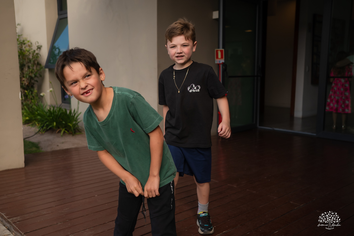 festa infantil - aniversário criança - fotografia infantil - hello kitty - animador roxito-chuva de neve- fotógrafo de festas – Salão Veredas – barraquinhas de kreps – diver kids – buffet de barraquinhas – Pelotas - música ao vivo - doces personalizados