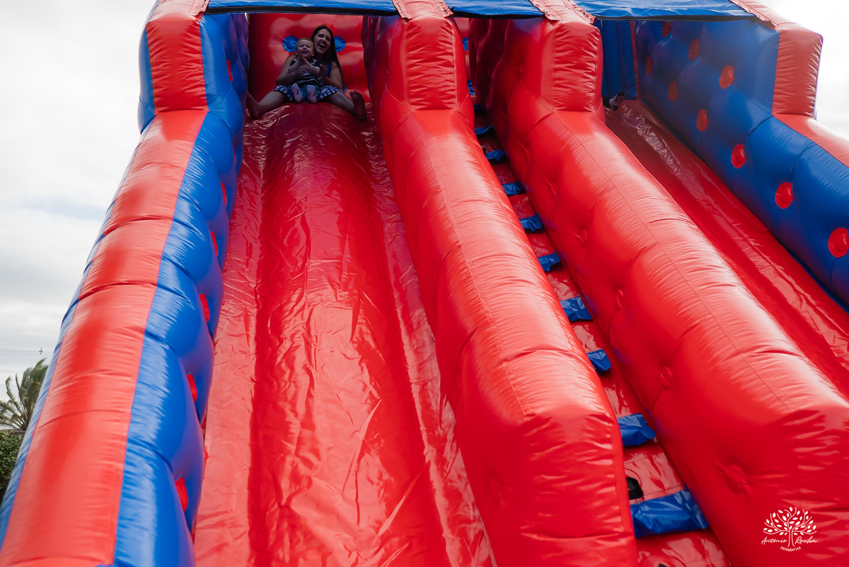 festa infantil - aniversário criança - fotografia infantil - hello kitty - animador roxito-chuva de neve- fotógrafo de festas – Salão Veredas – barraquinhas de kreps – diver kids – buffet de barraquinhas – Pelotas - música ao vivo - doces personalizados