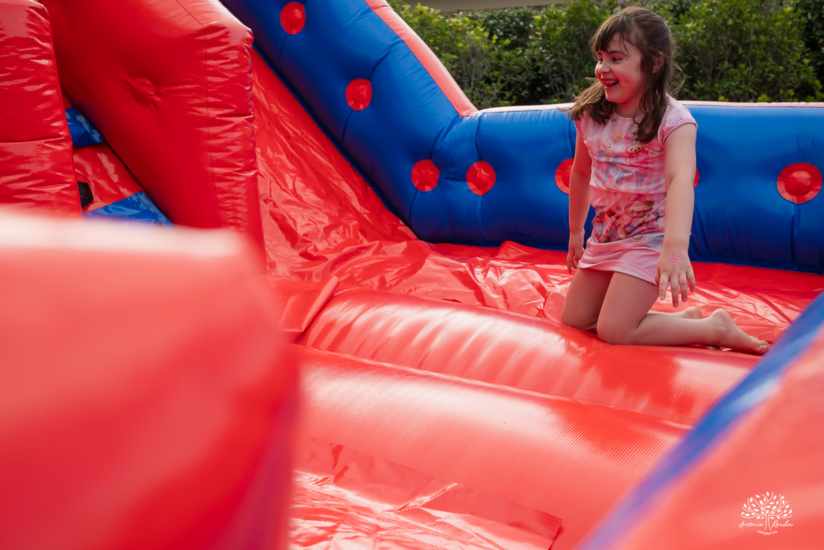 festa infantil - aniversário criança - fotografia infantil - hello kitty - animador roxito-chuva de neve- fotógrafo de festas – Salão Veredas – barraquinhas de kreps – diver kids – buffet de barraquinhas – Pelotas - música ao vivo - doces personalizados