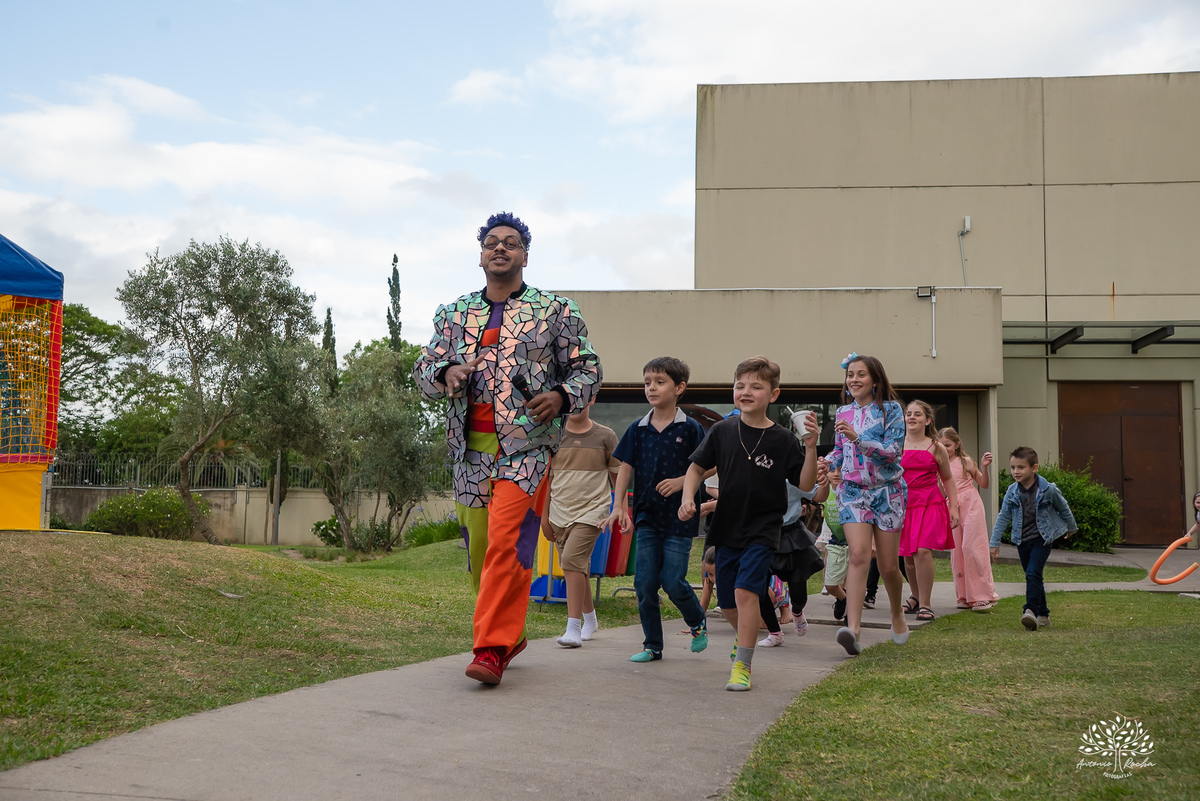 festa infantil - aniversário criança - fotografia infantil - hello kitty - animador roxito-chuva de neve- fotógrafo de festas – Salão Veredas – barraquinhas de kreps – diver kids – buffet de barraquinhas – Pelotas - música ao vivo - doces personalizados