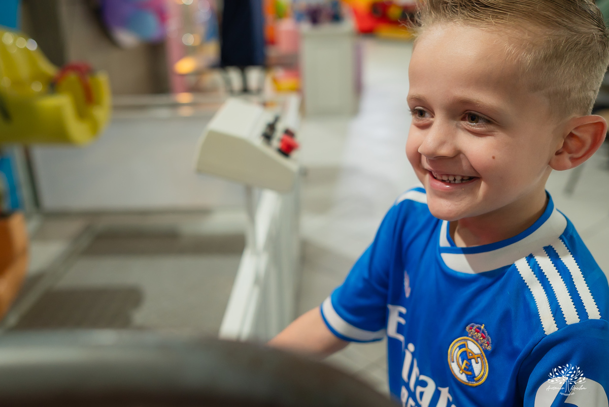 aniversário infantil - fotógrafo de criança - fotografia infantil - fotógrafo em Pelotas - festa de criança - ensaio infantil - dia de princesa - fotografia de família - Mr Pateta - Stitch - Antonio Rocha Fotografias - Tio Guigui - Show do Parabéns