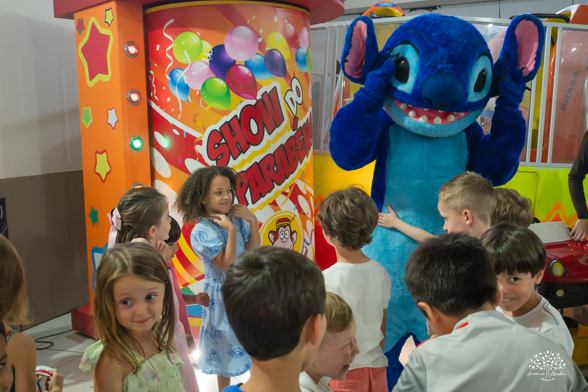 aniversário infantil - fotógrafo de criança - fotografia infantil - fotógrafo em Pelotas - festa de criança - ensaio infantil - dia de princesa - fotografia de família - Mr Pateta - Stitch - Antonio Rocha Fotografias - Tio Guigui - Show do Parabéns