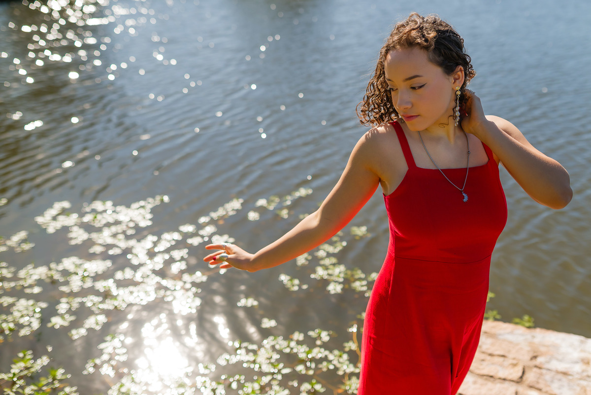 ensaio de 15 anos - fotografia debutante - ensaio feminino - fotografia autoral - ensaio ao ar livre - ensaio em vinícola - Vinícola Nardello - fotografia de 15 anos - debutante com personalidade - fotógrafo de 15 anos - book dos 15 anos - ensaio externo