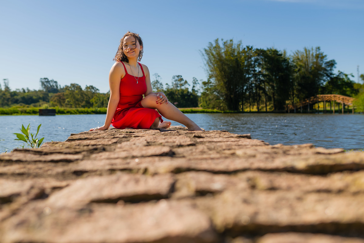 ensaio de 15 anos - fotografia debutante - ensaio feminino - fotografia autoral - ensaio ao ar livre - ensaio em vinícola - Vinícola Nardello - fotografia de 15 anos - debutante com personalidade - fotógrafo de 15 anos - book dos 15 anos - ensaio externo