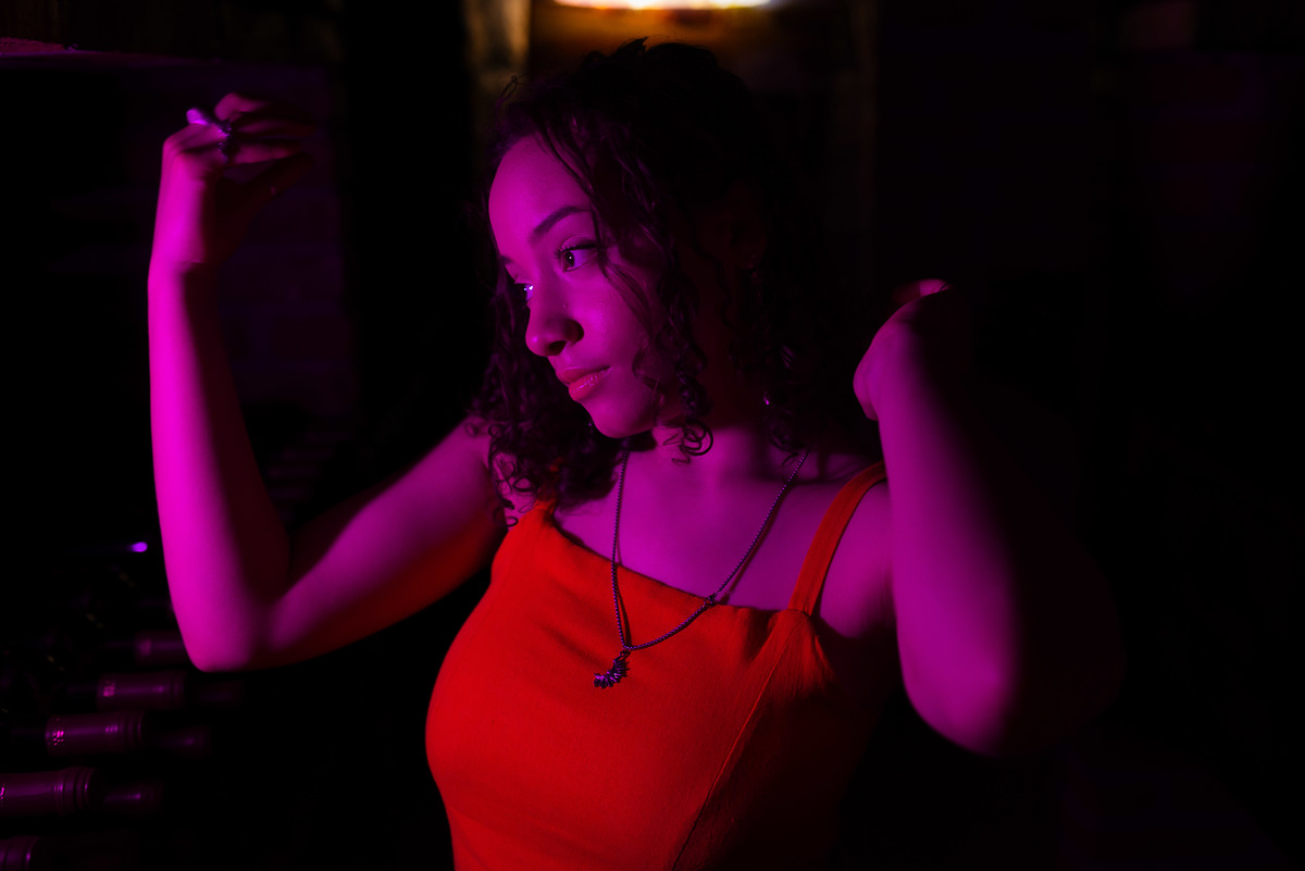 ensaio de 15 anos - fotografia debutante - ensaio feminino - fotografia autoral - ensaio ao ar livre - ensaio em vinícola - Vinícola Nardello - fotografia de 15 anos - debutante com personalidade - fotógrafo de 15 anos - book dos 15 anos - ensaio externo