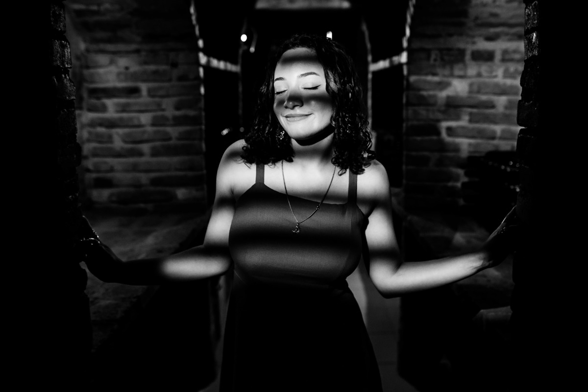 ensaio de 15 anos - fotografia debutante - ensaio feminino - fotografia autoral - ensaio ao ar livre - ensaio em vinícola - Vinícola Nardello - fotografia de 15 anos - debutante com personalidade - fotógrafo de 15 anos - book dos 15 anos - ensaio externo