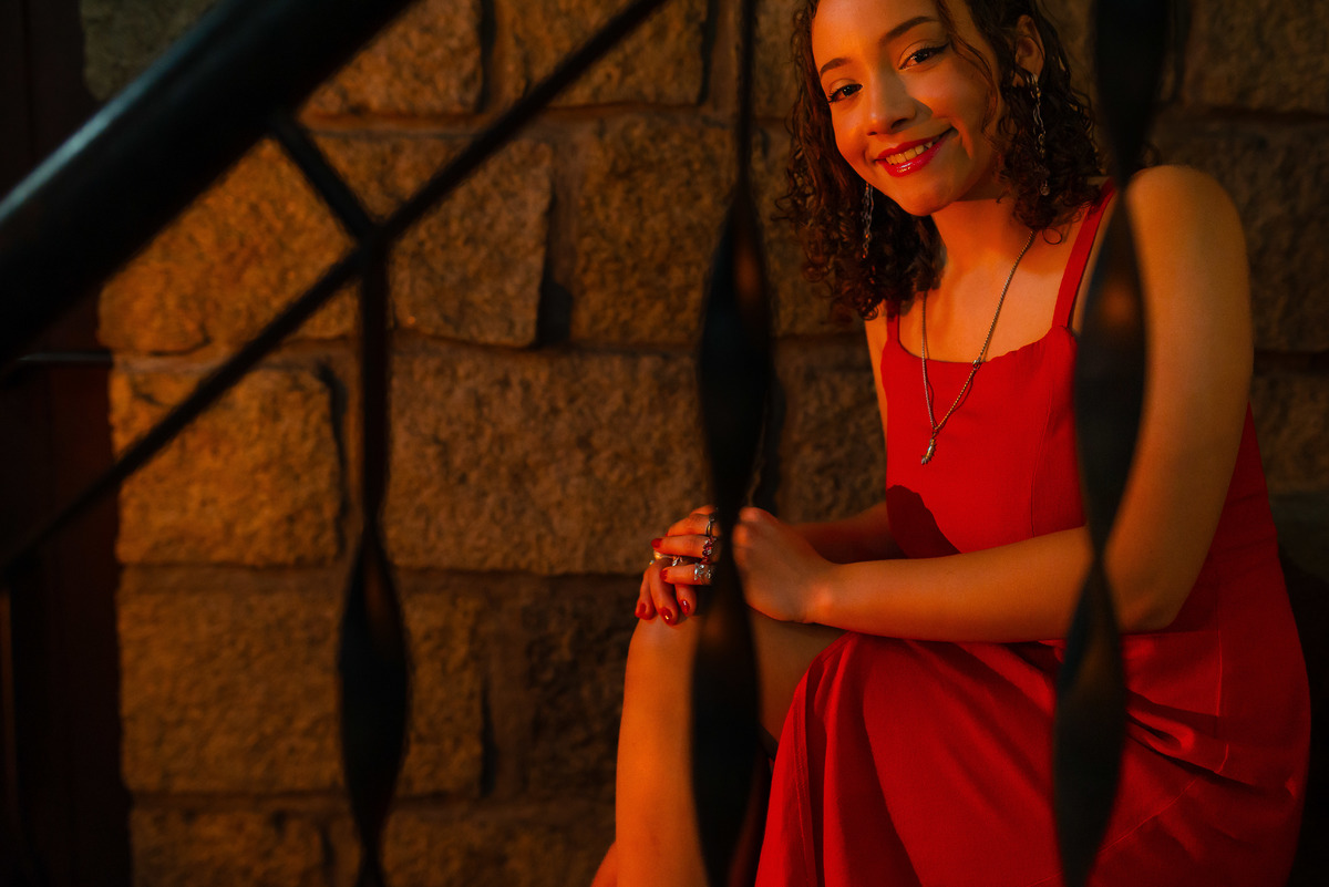 ensaio de 15 anos - fotografia debutante - ensaio feminino - fotografia autoral - ensaio ao ar livre - ensaio em vinícola - Vinícola Nardello - fotografia de 15 anos - debutante com personalidade - fotógrafo de 15 anos - book dos 15 anos - ensaio externo