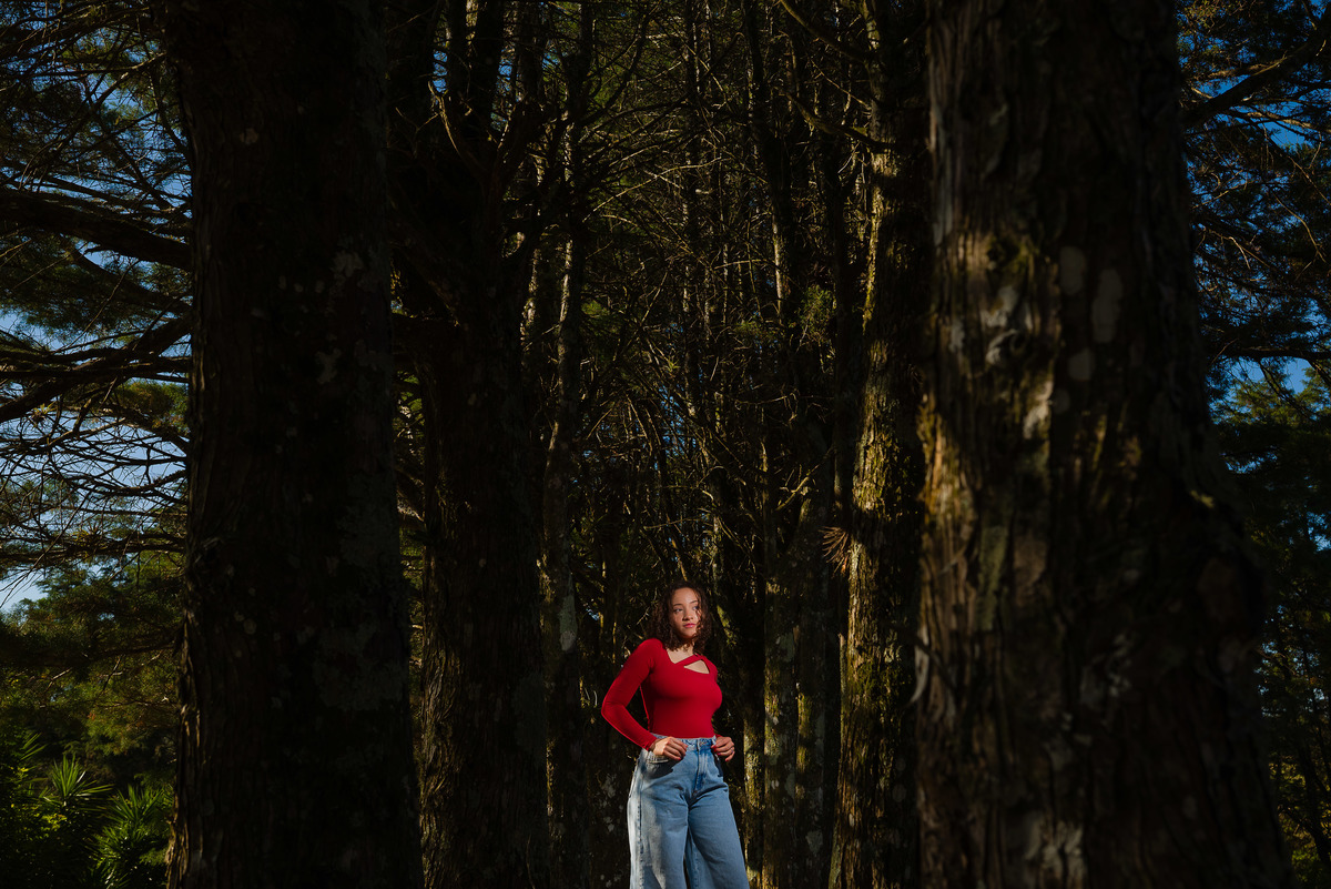ensaio de 15 anos - fotografia debutante - ensaio feminino - fotografia autoral - ensaio ao ar livre - ensaio em vinícola - Vinícola Nardello - fotografia de 15 anos - debutante com personalidade - fotógrafo de 15 anos - book dos 15 anos - ensaio externo
