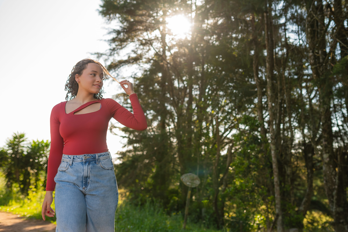 ensaio de 15 anos - fotografia debutante - ensaio feminino - fotografia autoral - ensaio ao ar livre - ensaio em vinícola - Vinícola Nardello - fotografia de 15 anos - debutante com personalidade - fotógrafo de 15 anos - book dos 15 anos - ensaio externo