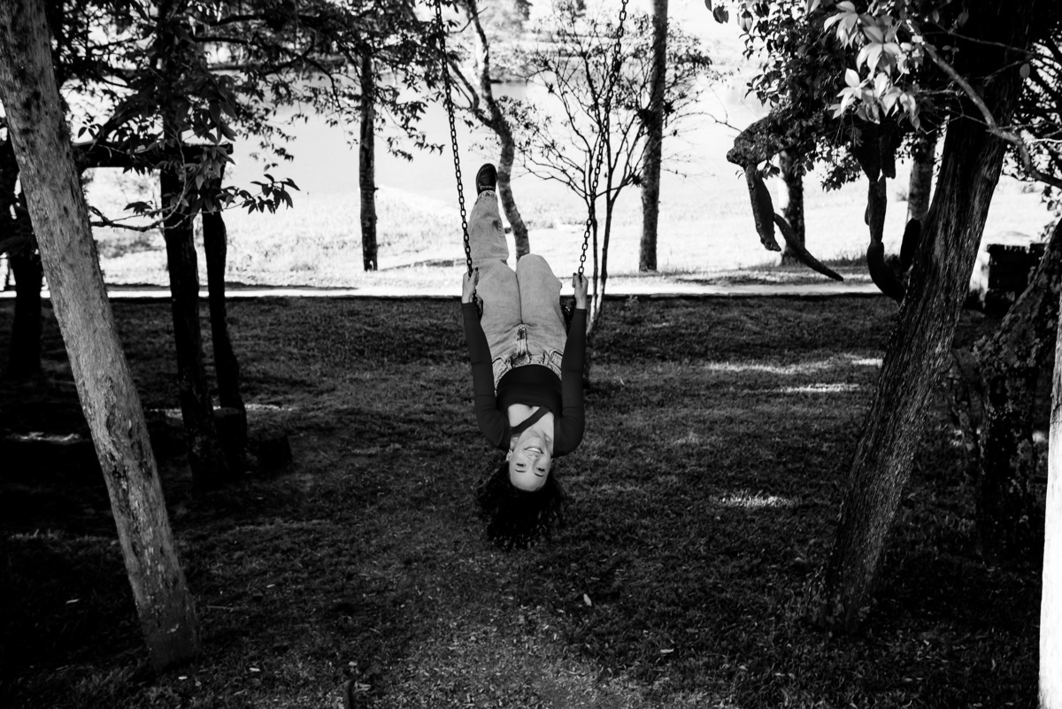 ensaio de 15 anos - fotografia debutante - ensaio feminino - fotografia autoral - ensaio ao ar livre - ensaio em vinícola - Vinícola Nardello - fotografia de 15 anos - debutante com personalidade - fotógrafo de 15 anos - book dos 15 anos - ensaio externo