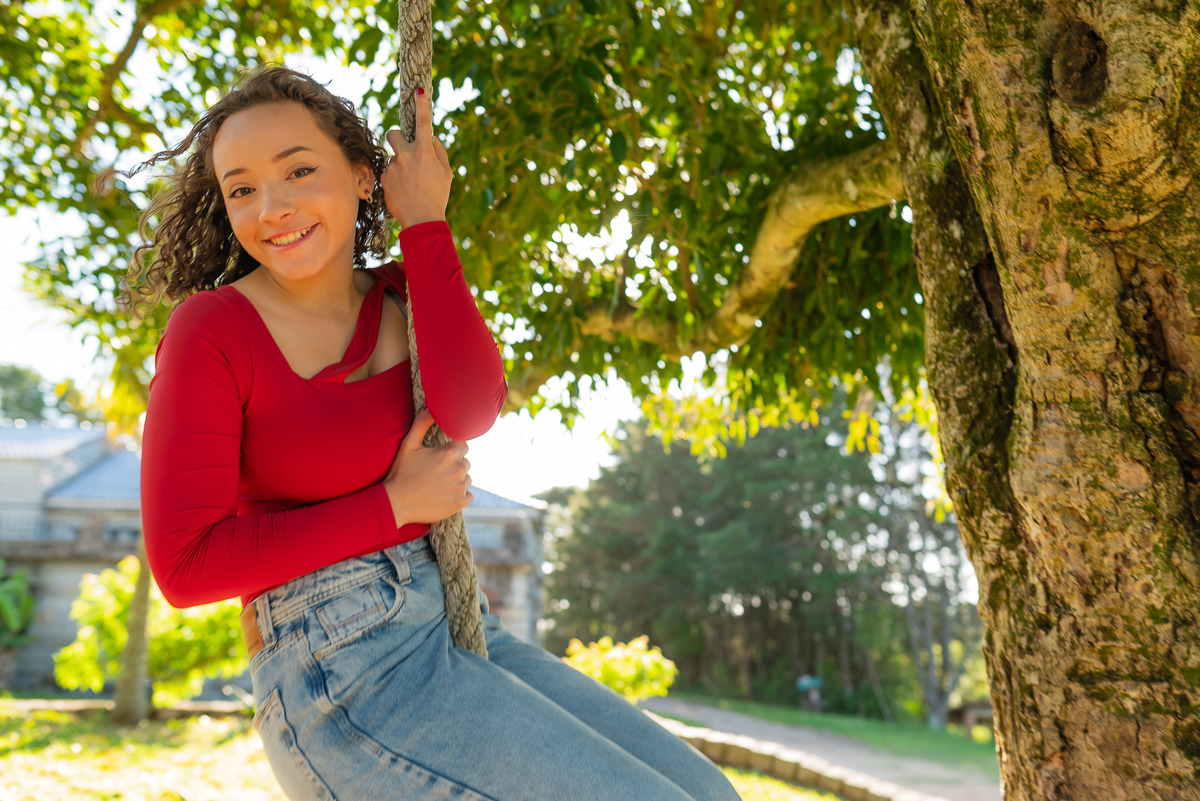 ensaio de 15 anos - fotografia debutante - ensaio feminino - fotografia autoral - ensaio ao ar livre - ensaio em vinícola - Vinícola Nardello - fotografia de 15 anos - debutante com personalidade - fotógrafo de 15 anos - book dos 15 anos - ensaio externo