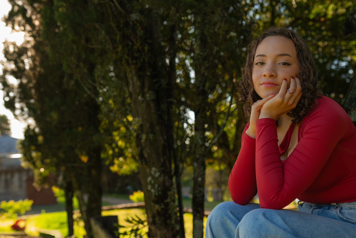 ensaio de 15 anos - fotografia debutante - ensaio feminino - fotografia autoral - ensaio ao ar livre - ensaio em vinícola - Vinícola Nardello - fotografia de 15 anos - debutante com personalidade - fotógrafo de 15 anos - book dos 15 anos - ensaio externo