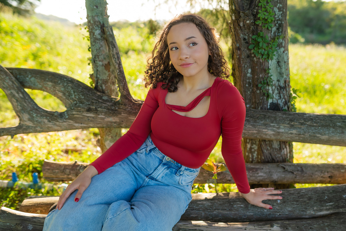 ensaio de 15 anos - fotografia debutante - ensaio feminino - fotografia autoral - ensaio ao ar livre - ensaio em vinícola - Vinícola Nardello - fotografia de 15 anos - debutante com personalidade - fotógrafo de 15 anos - book dos 15 anos - ensaio externo