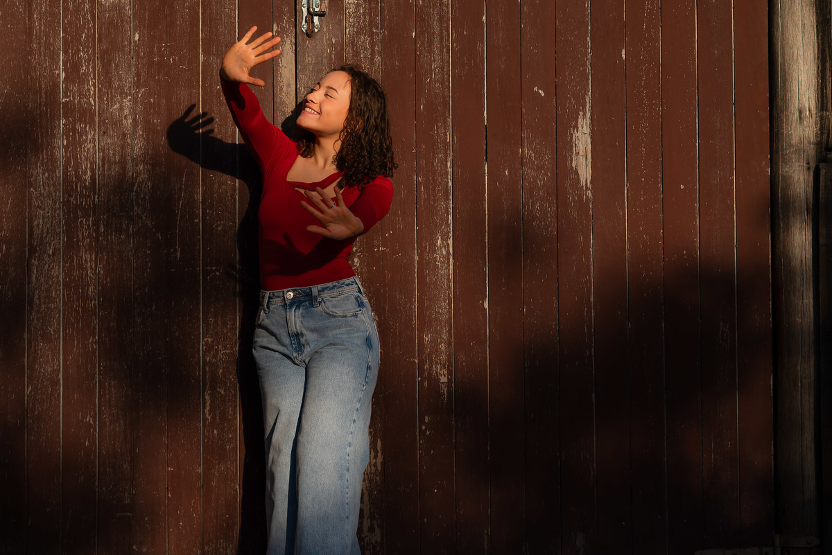 ensaio de 15 anos - fotografia debutante - ensaio feminino - fotografia autoral - ensaio ao ar livre - ensaio em vinícola - Vinícola Nardello - fotografia de 15 anos - debutante com personalidade - fotógrafo de 15 anos - book dos 15 anos - ensaio externo