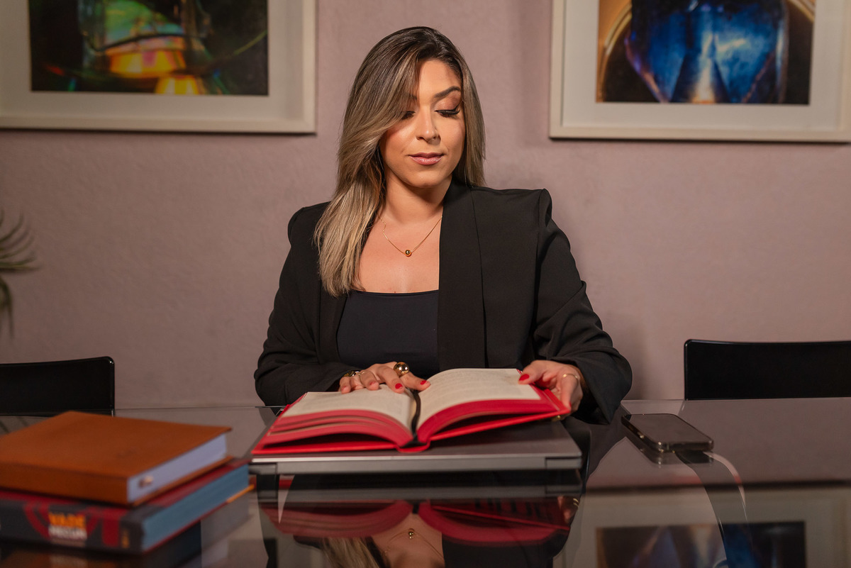 fotografia profissional - ensaio profissional advocacia - retrato corporativo - imagem profissional - posicionamento de marca pessoal - fotografia para advogados - Hub1005 – Coworking - identidade profissional - Antonio Rocha Fotografias - tailleur - OAB