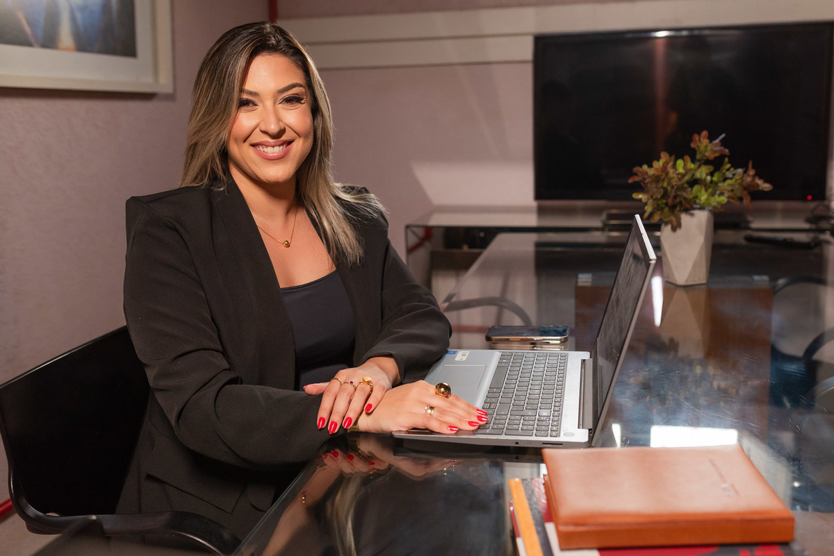 fotografia profissional - ensaio profissional advocacia - retrato corporativo - imagem profissional - posicionamento de marca pessoal - fotografia para advogados - Hub1005 – Coworking - identidade profissional - Antonio Rocha Fotografias - tailleur - OAB