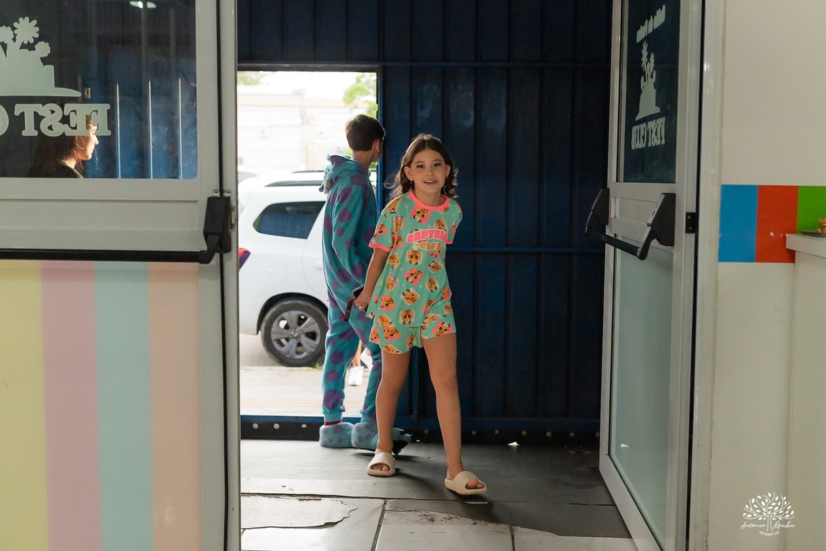 aniversário infantil - festa do pijama - Fest Club - fotografia infantil - festa infatil - família - infância - alegria - kamikaze  - festa no salão - fotógrafo de festa infantil - Antonio Rocha Fotografias - Pelotas - Máscara de Dormir - Touca de cetim