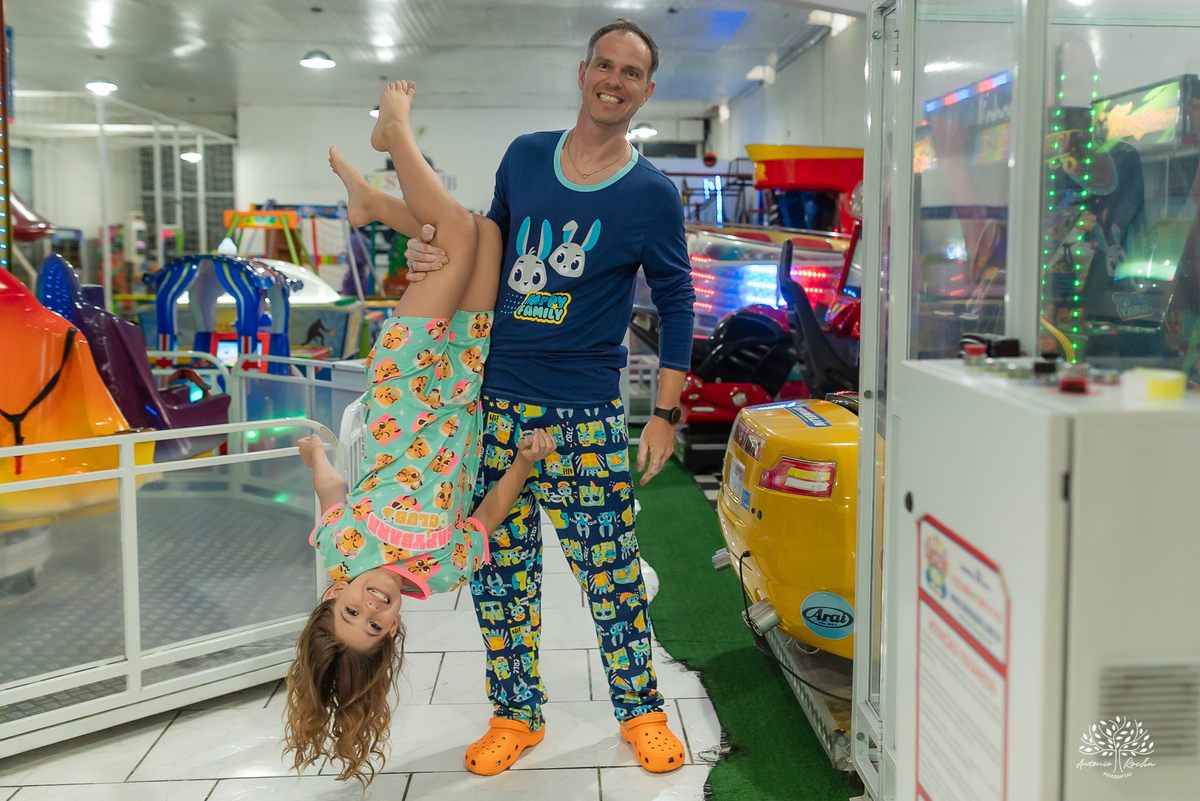 aniversário infantil - festa do pijama - Fest Club - fotografia infantil - festa infatil - família - infância - alegria - kamikaze  - festa no salão - fotógrafo de festa infantil - Antonio Rocha Fotografias - Pelotas - Máscara de Dormir - Touca de cetim