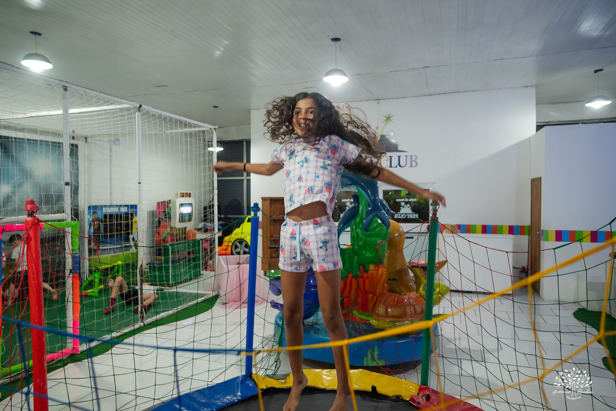 aniversário infantil - festa do pijama - Fest Club - fotografia infantil - festa infatil - família - infância - alegria - kamikaze  - festa no salão - fotógrafo de festa infantil - Antonio Rocha Fotografias - Pelotas - Máscara de Dormir - Touca de cetim