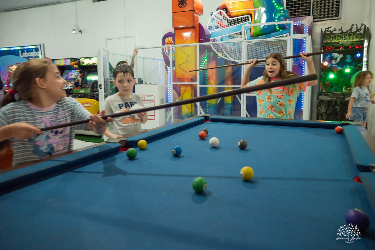 aniversário infantil - festa do pijama - Fest Club - fotografia infantil - festa infatil - família - infância - alegria - kamikaze  - festa no salão - fotógrafo de festa infantil - Antonio Rocha Fotografias - Pelotas - Máscara de Dormir - Touca de cetim