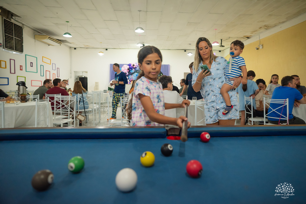 aniversário infantil - festa do pijama - Fest Club - fotografia infantil - festa infatil - família - infância - alegria - kamikaze  - festa no salão - fotógrafo de festa infantil - Antonio Rocha Fotografias - Pelotas - Máscara de Dormir - Touca de cetim