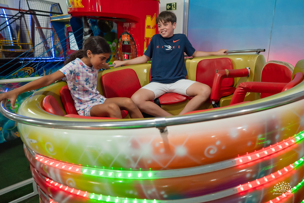 aniversário infantil - festa do pijama - Fest Club - fotografia infantil - festa infatil - família - infância - alegria - kamikaze  - festa no salão - fotógrafo de festa infantil - Antonio Rocha Fotografias - Pelotas - Máscara de Dormir - Touca de cetim