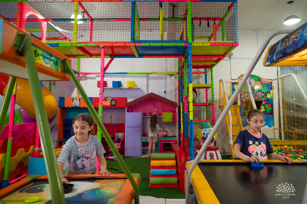 aniversário infantil - festa do pijama - Fest Club - fotografia infantil - festa infatil - família - infância - alegria - kamikaze  - festa no salão - fotógrafo de festa infantil - Antonio Rocha Fotografias - Pelotas - Máscara de Dormir - Touca de cetim