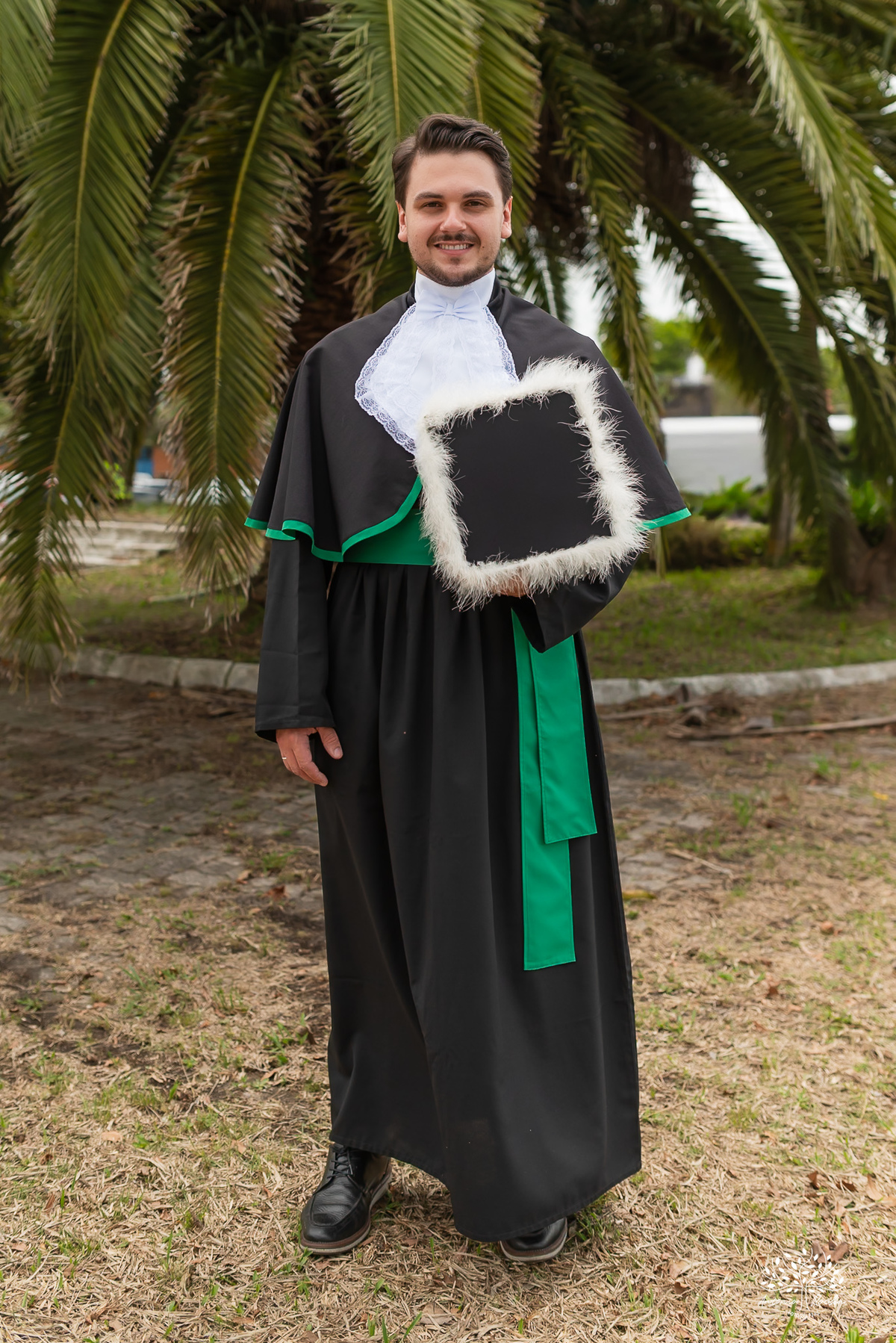 colação de grau medicina - formatura medicina ucpel – formando(a) - fotógrafo formatura pelotas - colação medicina ucpel - recepção de formatura - fotos de formatura medicina - cerimônia de colação - detalhes da recepção - antonio rocha fotografias - toga