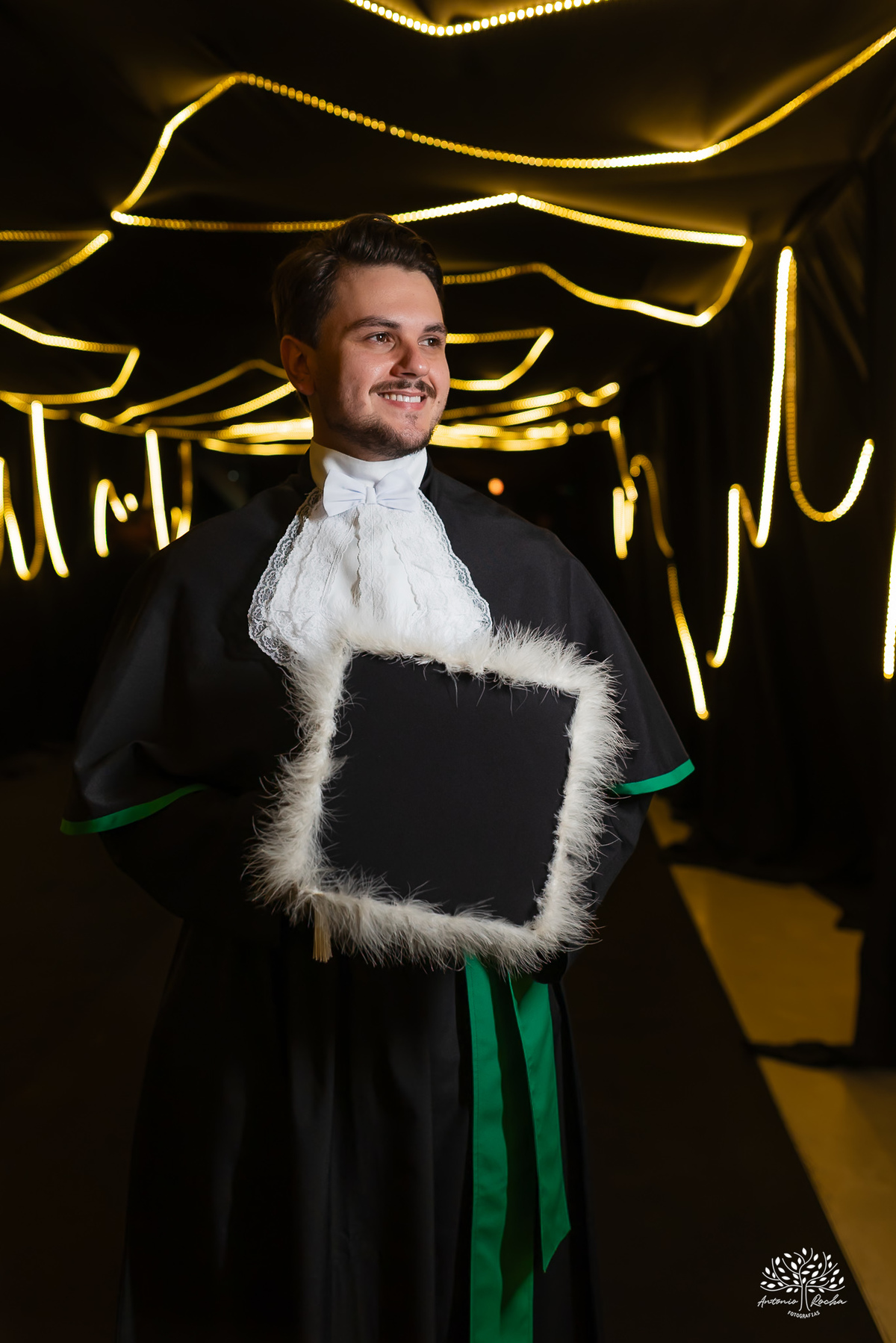 colação de grau medicina - formatura medicina ucpel – formando(a) - fotógrafo formatura pelotas - colação medicina ucpel - recepção de formatura - fotos de formatura medicina - cerimônia de colação - detalhes da recepção - antonio rocha fotografias - toga