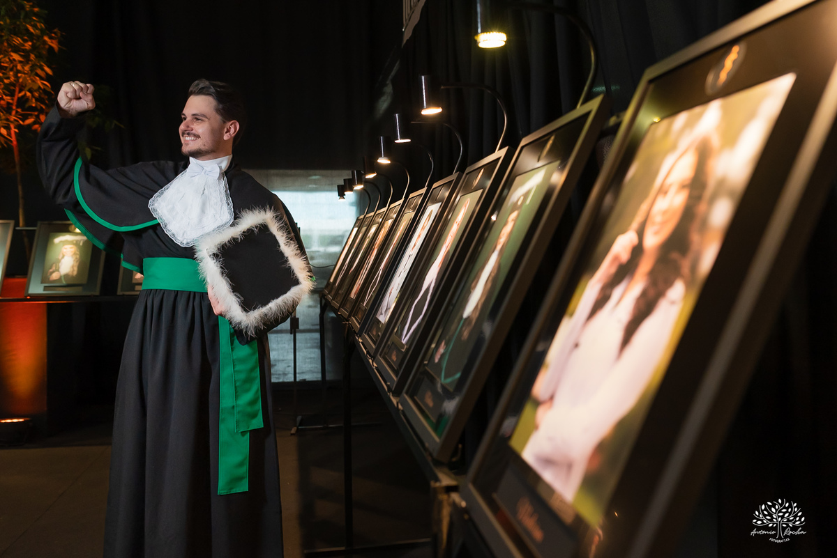 colação de grau medicina - formatura medicina ucpel – formando(a) - fotógrafo formatura pelotas - colação medicina ucpel - recepção de formatura - fotos de formatura medicina - cerimônia de colação - detalhes da recepção - antonio rocha fotografias - toga