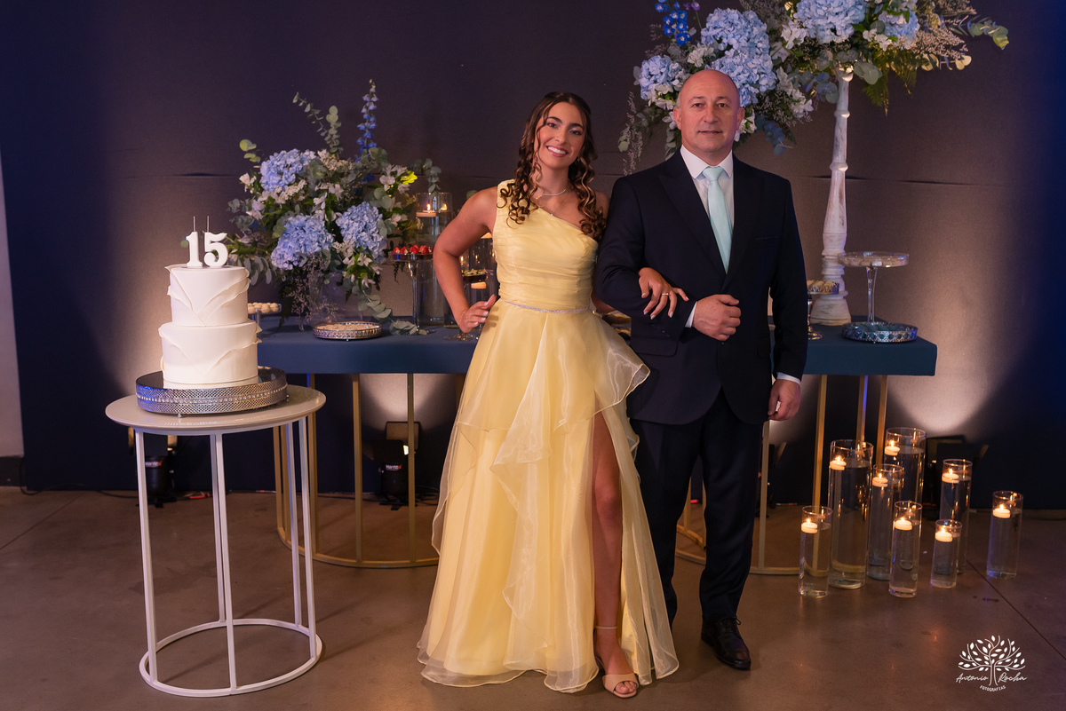 Engenho Eventos - 15 anos - XV anos - Festa de Debutante - Vestido de 15 anos - Maria Helena & Genova - Valsa de 15 anos - Anel de 15 anos -  Canhão de Fumaça - Zé Neto Eventos - Emidois  - Antonio Rocha Fotografias - Pelotas - Fotógrados de 15 anos
