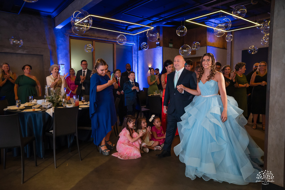 Engenho Eventos - 15 anos - XV anos - Festa de Debutante - Vestido de 15 anos - Maria Helena & Genova - Valsa de 15 anos - Anel de 15 anos -  Canhão de Fumaça - Zé Neto Eventos - Emidois  - Antonio Rocha Fotografias - Pelotas - Fotógrados de 15 anos