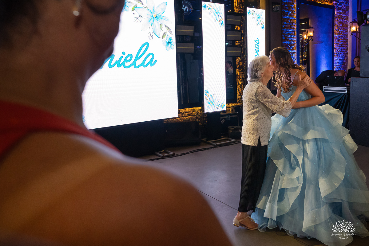 Engenho Eventos - 15 anos - XV anos - Festa de Debutante - Vestido de 15 anos - Maria Helena & Genova - Valsa de 15 anos - Anel de 15 anos -  Canhão de Fumaça - Zé Neto Eventos - Emidois  - Antonio Rocha Fotografias - Pelotas - Fotógrados de 15 anos