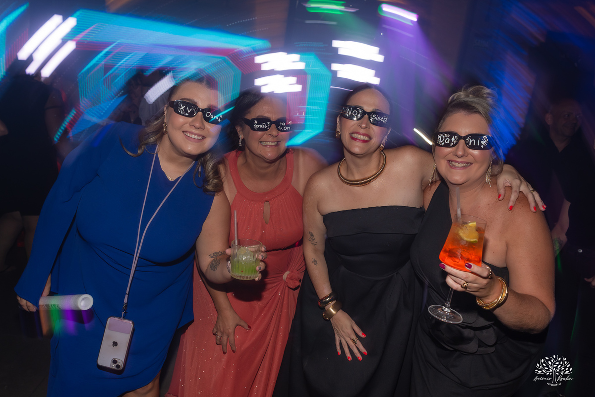 Engenho Eventos - 15 anos - XV anos - Festa de Debutante - Vestido de 15 anos - Maria Helena & Genova - Valsa de 15 anos - Anel de 15 anos -  Canhão de Fumaça - Zé Neto Eventos - Emidois  - Antonio Rocha Fotografias - Pelotas - Fotógrados de 15 anos