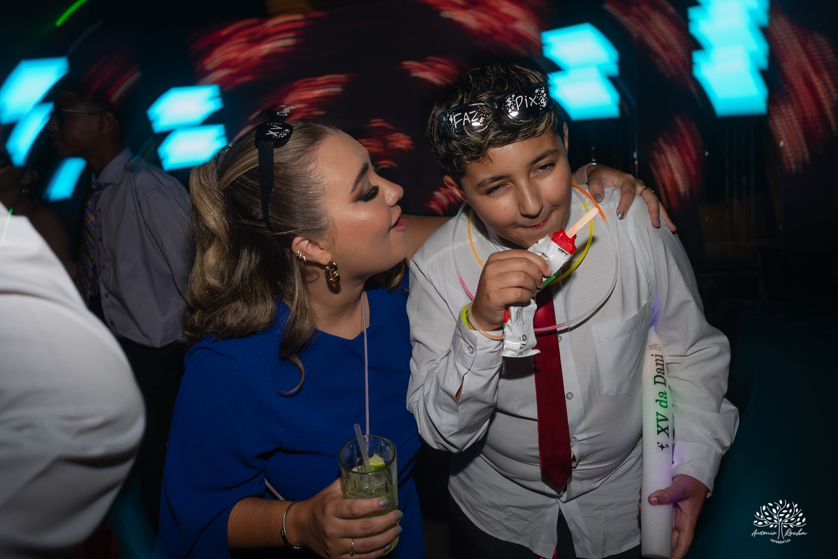 Engenho Eventos - 15 anos - XV anos - Festa de Debutante - Vestido de 15 anos - Maria Helena & Genova - Valsa de 15 anos - Anel de 15 anos -  Canhão de Fumaça - Zé Neto Eventos - Emidois  - Antonio Rocha Fotografias - Pelotas - Fotógrados de 15 anos