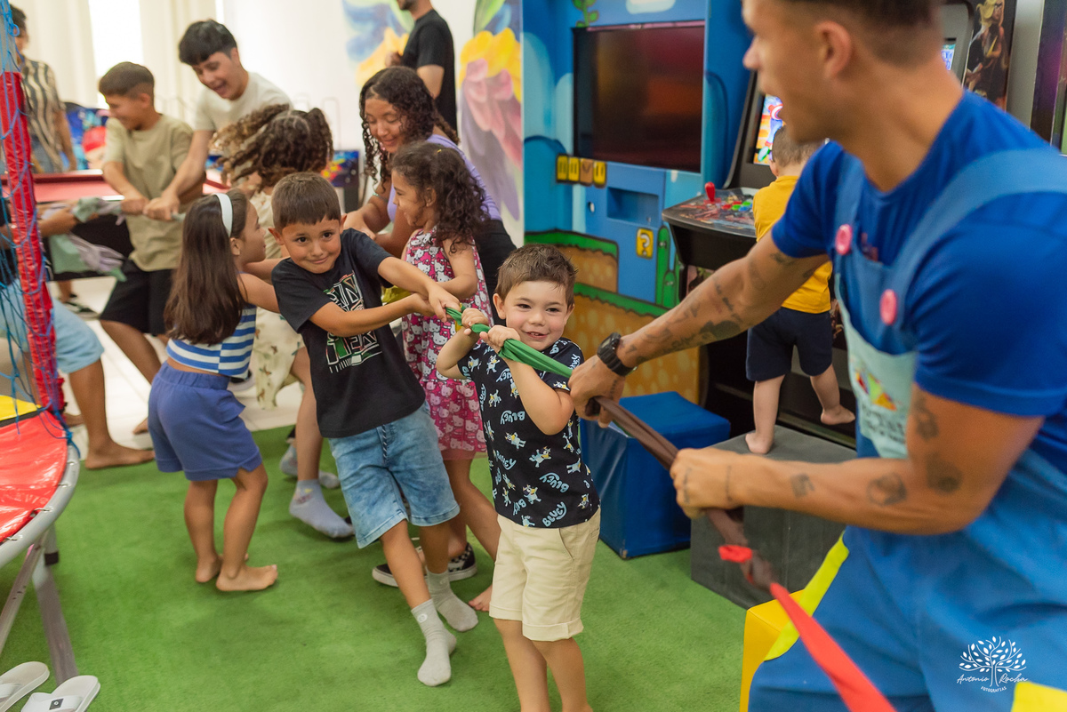 aniversário infantil - fotografia de família - fotógrafo de aniversário - festa infantil - fotógrafo profissional – Fotógrafo de Festa Infantil – Festa de Criança – Ateliê Kids – Tio Tatá – animador de festa infantil – Pelotas – Antonio Rocha Fotografias