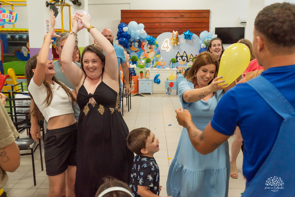 aniversário infantil - fotografia de família - fotógrafo de aniversário - festa infantil - fotógrafo profissional – Fotógrafo de Festa Infantil – Festa de Criança – Ateliê Kids – Tio Tatá – animador de festa infantil – Pelotas – Antonio Rocha Fotografias