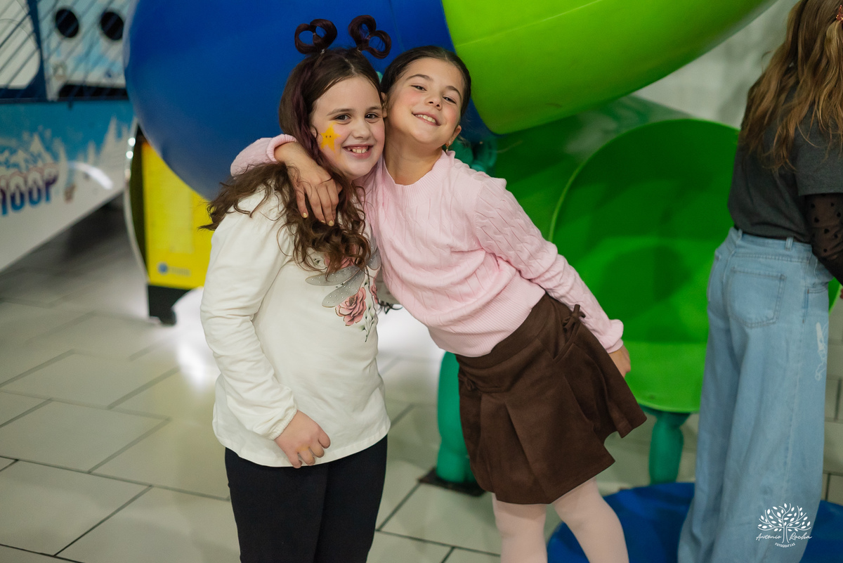 aniversário infantil - Mariana 9 anos - festa Violeta - Little Charmers - Cliff Kids - fotografia de festa infantil - Pelotas - Antonio Rocha Fotografias - Lavender - tobogã - baladinha - show do parabéns - touro mecânico - bolo de aniversário - velinha