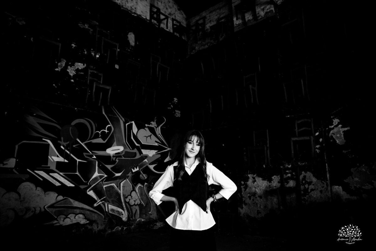 ensaio 15 anos Bettina - ensaio debutante - fotografia de 15 anos - ensaio rock and roll - Original Bier - debutante autêntica - fotos em preto e branco - personalidade - festa de 15 anos - fotógrafo em Pelotas RS - Antonio Rocha Fotografias - fotos de XV