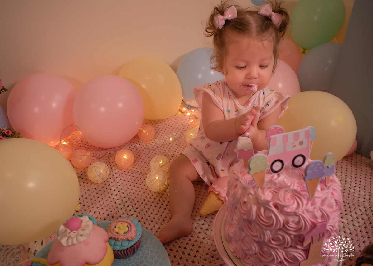 Gabriela – Smash The Cake – Ensaio – Ensaio Infantil – Criança – Primeiro Aninho – Mundo Rosa – Feliz Aniversário – Fotografia de Família – Pelotas – @antoniorochafotografias – www.arfotografias.com.br