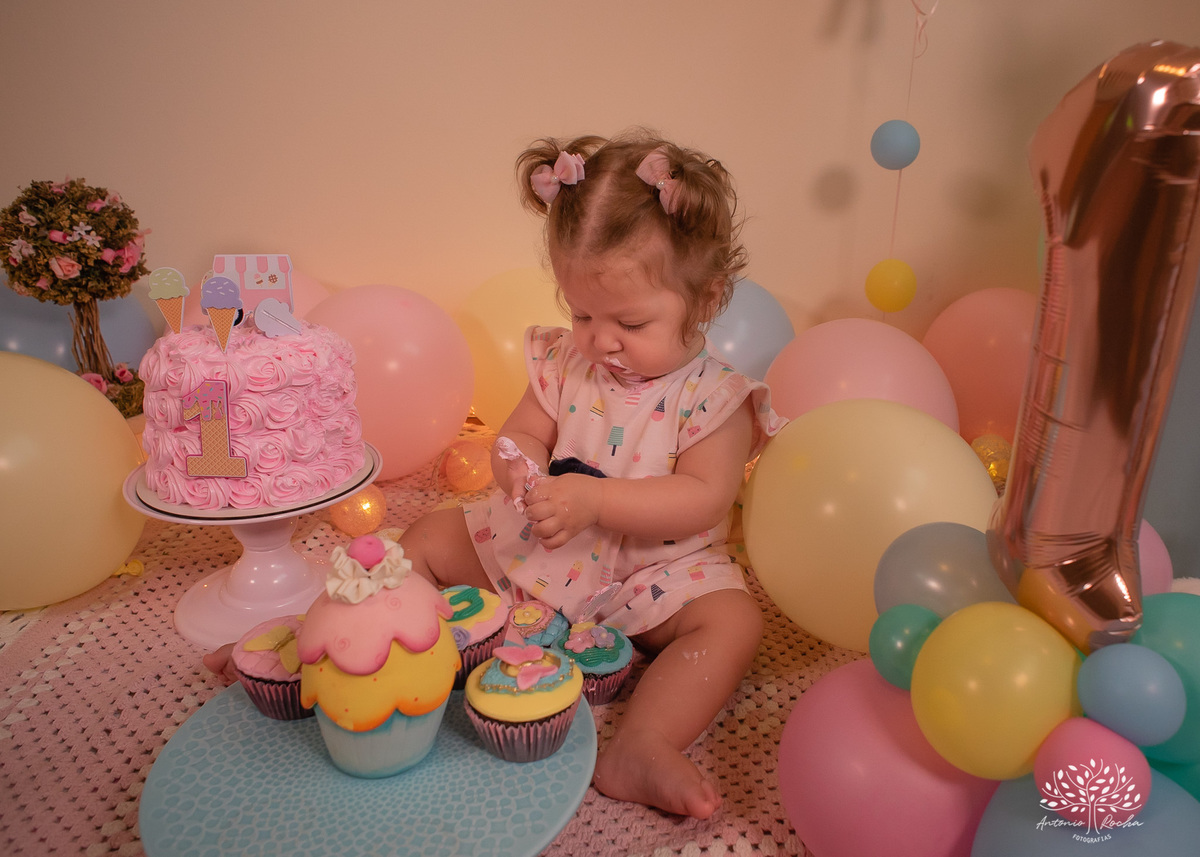 Gabriela – Smash The Cake – Ensaio – Ensaio Infantil – Criança – Primeiro Aninho – Mundo Rosa – Feliz Aniversário – Fotografia de Família – Pelotas – @antoniorochafotografias – www.arfotografias.com.br