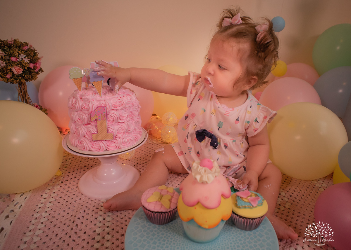 Gabriela – Smash The Cake – Ensaio – Ensaio Infantil – Criança – Primeiro Aninho – Mundo Rosa – Feliz Aniversário – Fotografia de Família – Pelotas – @antoniorochafotografias – www.arfotografias.com.br