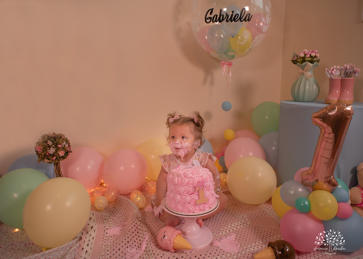 Gabriela – Smash The Cake – Ensaio – Ensaio Infantil – Criança – Primeiro Aninho – Mundo Rosa – Feliz Aniversário – Fotografia de Família – Pelotas – @antoniorochafotografias – www.arfotografias.com.br