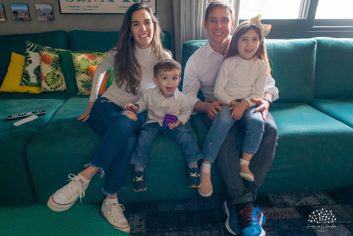 Mariana – Ismael – Isabela – Daniel  – Ensaio em Família – Ensaio em Casa – Via Boa – Gargalhada – Veredas Altos do Laranjal – Smile – Família – Filhos - Antonio Rocha – Antonio Rocha Fotografias – Pelotas – RS – @antoniorochafotografias