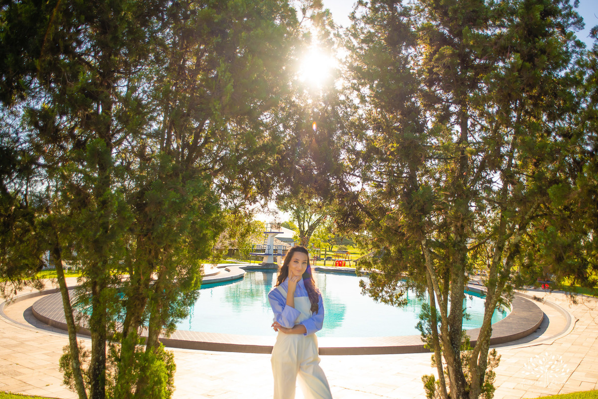 Luiza Pontatiolo – Lu – Ensaio ao Ar Livre – Dunas Clube – Confeitaria Portantiolo – Luciane Portantiolo – Chim – Princesa da Primavera – Piscina Dunas Clube – Salão Social Dunas Clube -  Pelotas – RS - @antoniorochafotografias
