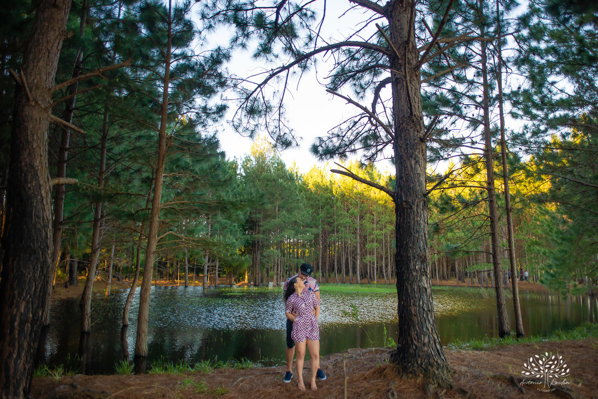 Mayara e Giovani – Ensaio – Ensaio Casal – Ensaio Pré-Casamento – Amor – Casamento – Escolha Mútua – Carinho – Felicidade – Cervejeiro – Porto de Pelotas – Las Acácias – RS – @antoniorochafotografias – #antoniorochafotografias