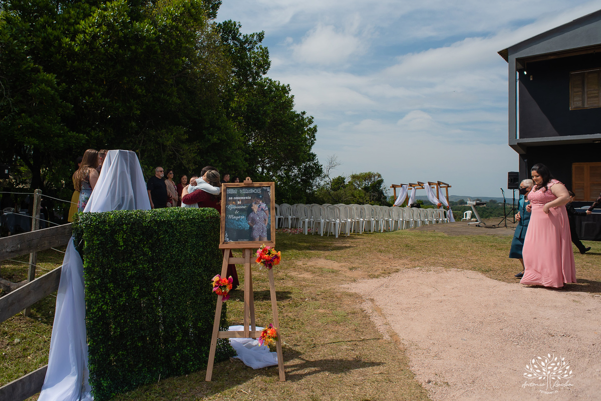 Mayara & Giovani – Casamento – Casamento Cristão – Sítio Santo Amor – Dia do Sim – Buquê – Beijo de Cinema – Deus – Amor – Escolha Mútua – Morro Redondo – Pelotas/RS – RS – @antoniorochafotografias
