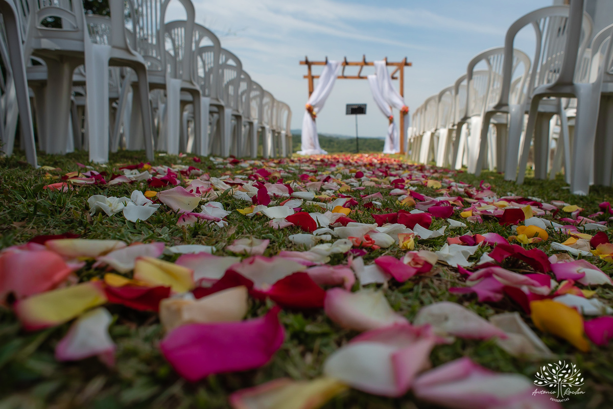 Mayara & Giovani – Casamento – Casamento Cristão – Sítio Santo Amor – Dia do Sim – Buquê – Beijo de Cinema – Deus – Amor – Escolha Mútua – Morro Redondo – Pelotas/RS – RS – @antoniorochafotografias