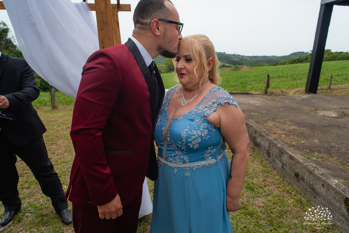 Mayara & Giovani – Casamento – Casamento Cristão – Sítio Santo Amor – Dia do Sim – Buquê – Beijo de Cinema – Deus – Amor – Escolha Mútua – Morro Redondo – Pelotas/RS – RS – @antoniorochafotografias