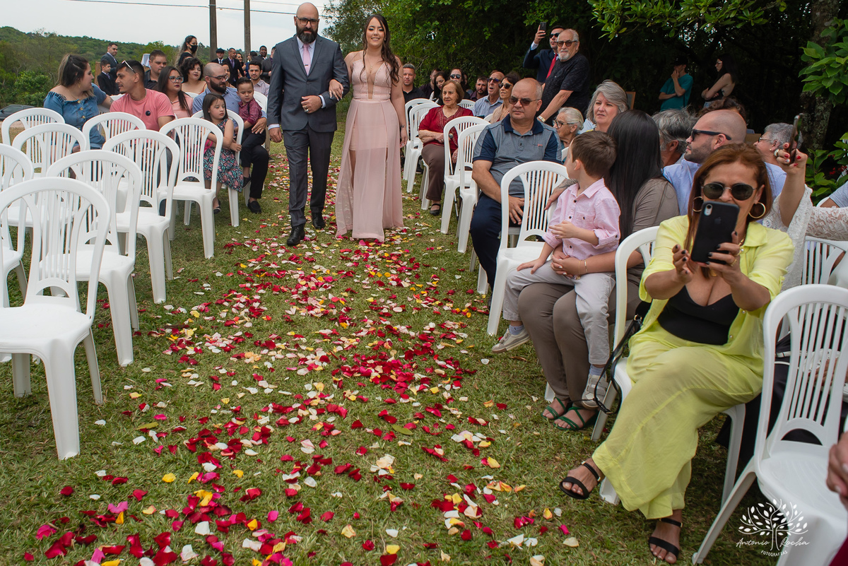 Mayara & Giovani – Casamento – Casamento Cristão – Sítio Santo Amor – Dia do Sim – Buquê – Beijo de Cinema – Deus – Amor – Escolha Mútua – Morro Redondo – Pelotas/RS – RS – @antoniorochafotografias